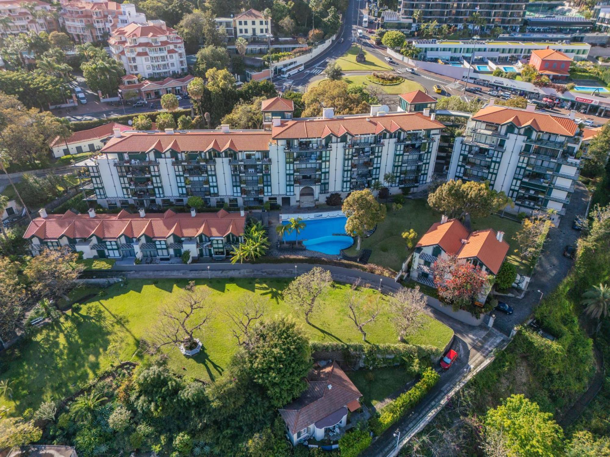 Luxury Oceanfront At Reid'S Gardens Apartment Funchal  Exterior foto